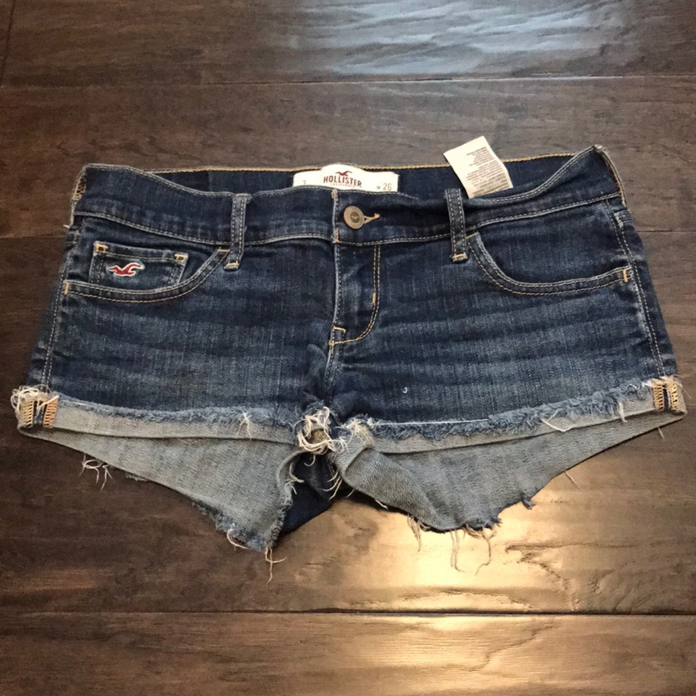 Hollister shorts!